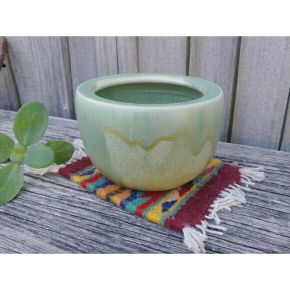 Vintage Green Pottery Bowl // Handcrafted Ceramic Pot - Picture 6 of 10